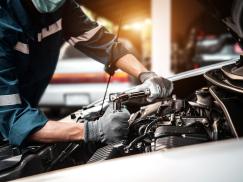 Automobilmechatroniker/-in