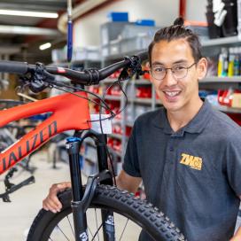 Mahdi Amini Fahrradmechaniker EFZ